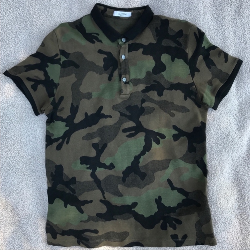 - Valentino Polo camo // size M
